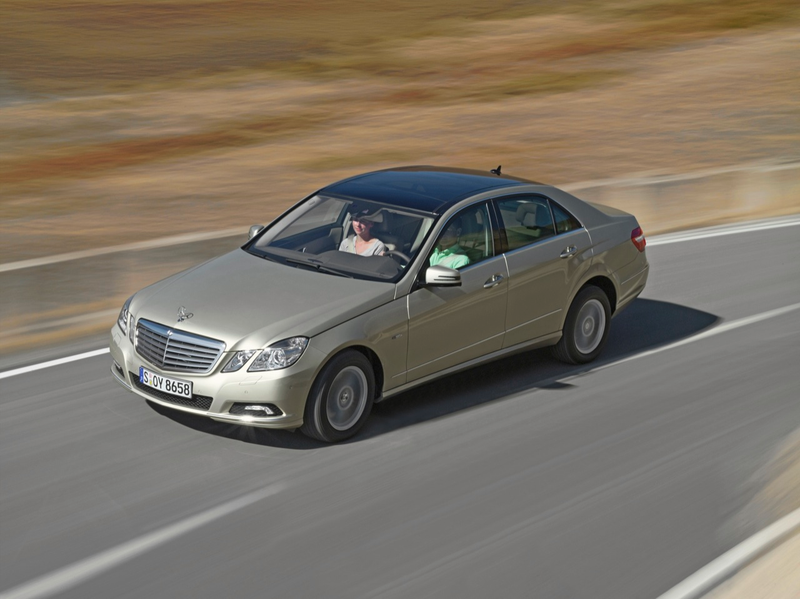 Illustration for article titled 2010 Mercedes E-Class: Mega Gallery
